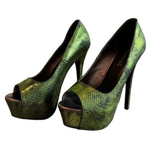 Shoe Dazzle Platform Heels Size 7 Metallic Green Snake Print Peep Toe​